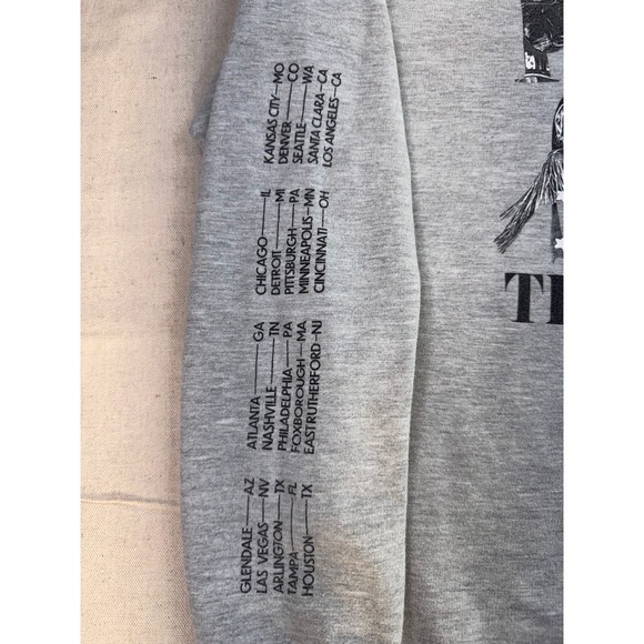 Taylor Swift The Eras Tour 2023 Grey Concert Sweatshirt Women's Size Medium EUC - Picture 4 of 11